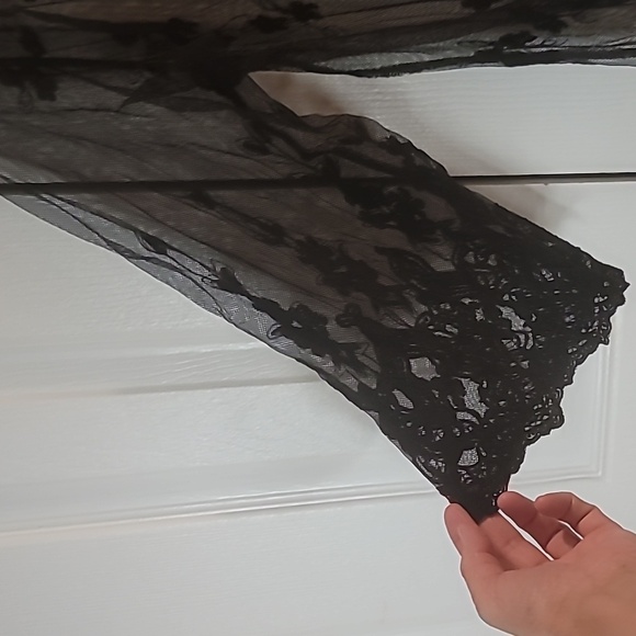 Sheer blk kimono - Picture 3 of 7